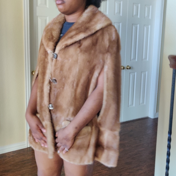 Vintage Mink Fur Poncho Coat - Picture 11 of 16
